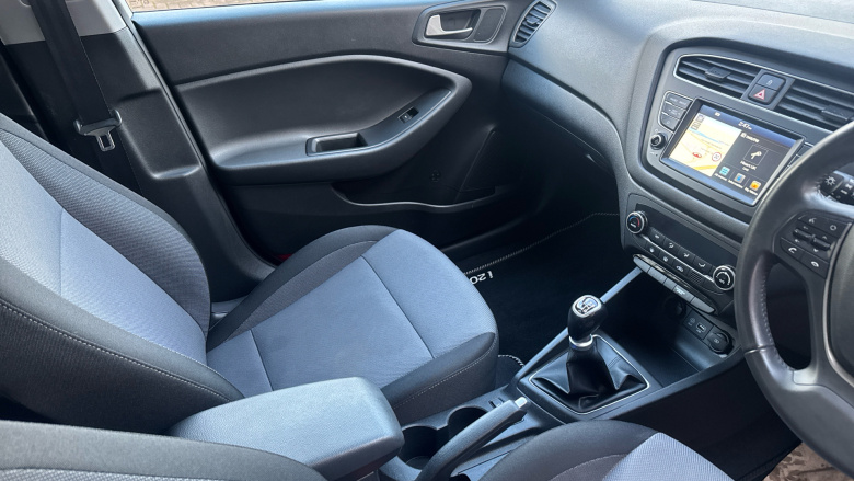 Hyundai i20 1.2 MPi Premium Nav 5dr Petrol Hatchback